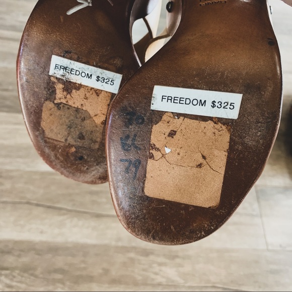 Chunky Banfi Zambrelli Heels - Picture 8 of 9